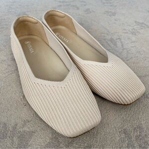 Vivaia Margot 2.0 Square Toe V-Cut Flats Almond Beige Ribbed 37.5 US 7
